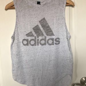 Adidas top